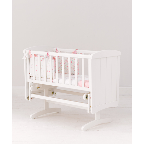 deluxe gliding crib